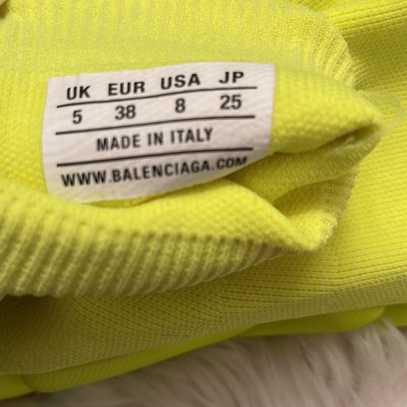 Authentic Knit sole monocolor fluorescent balenciaga shoes - Picture 4 of 7